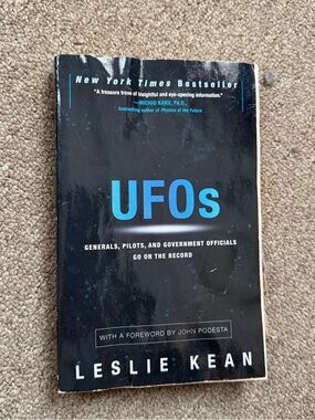 UFOS by Leslie Kean
